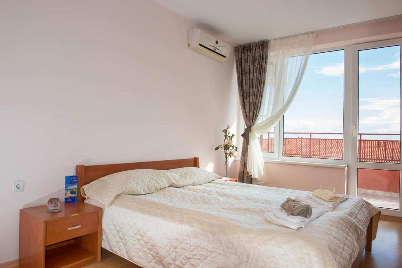 Privilege Beach Apartments Sveti Vlas Exterior foto
