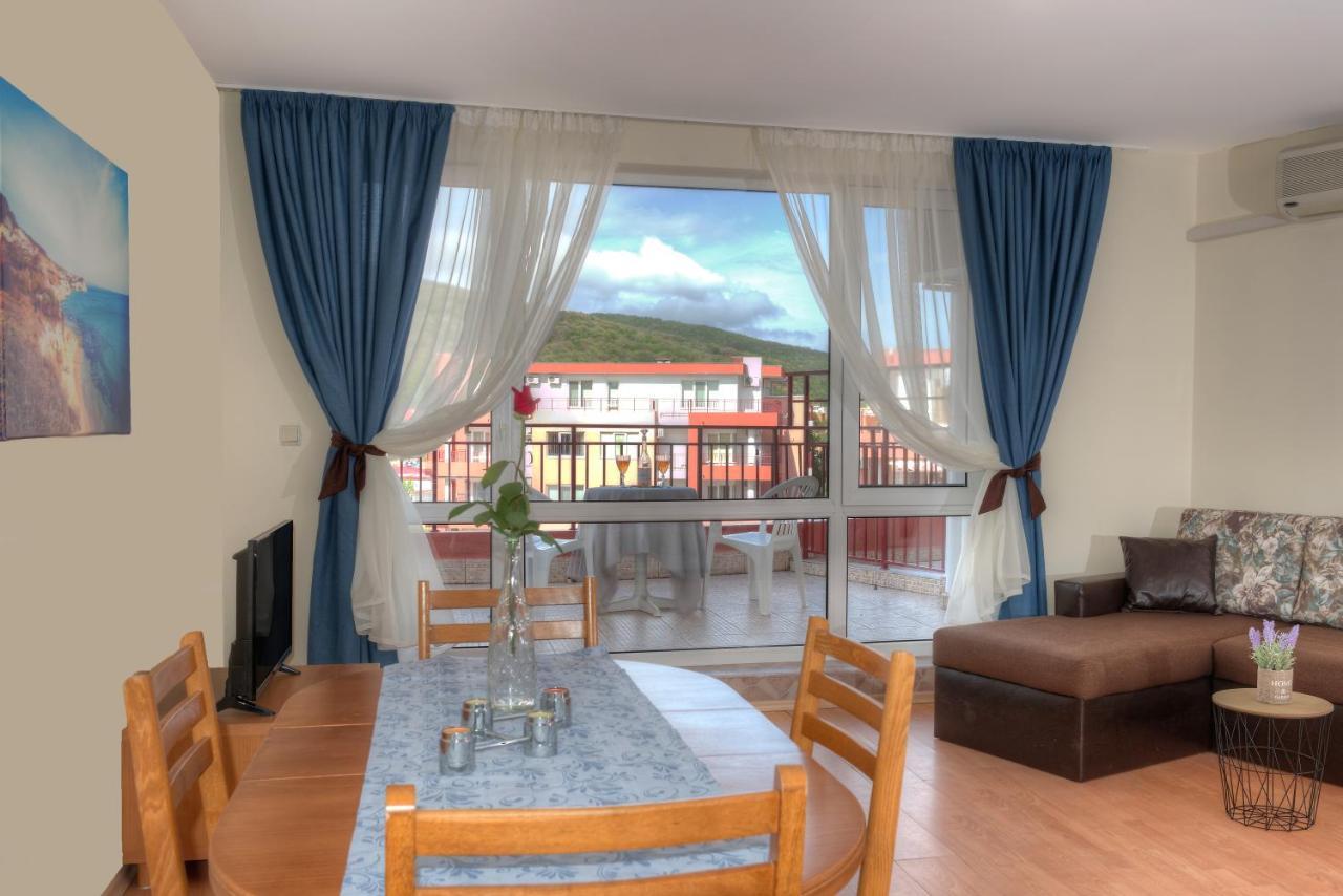 Privilege Beach Apartments Sveti Vlas Exterior foto
