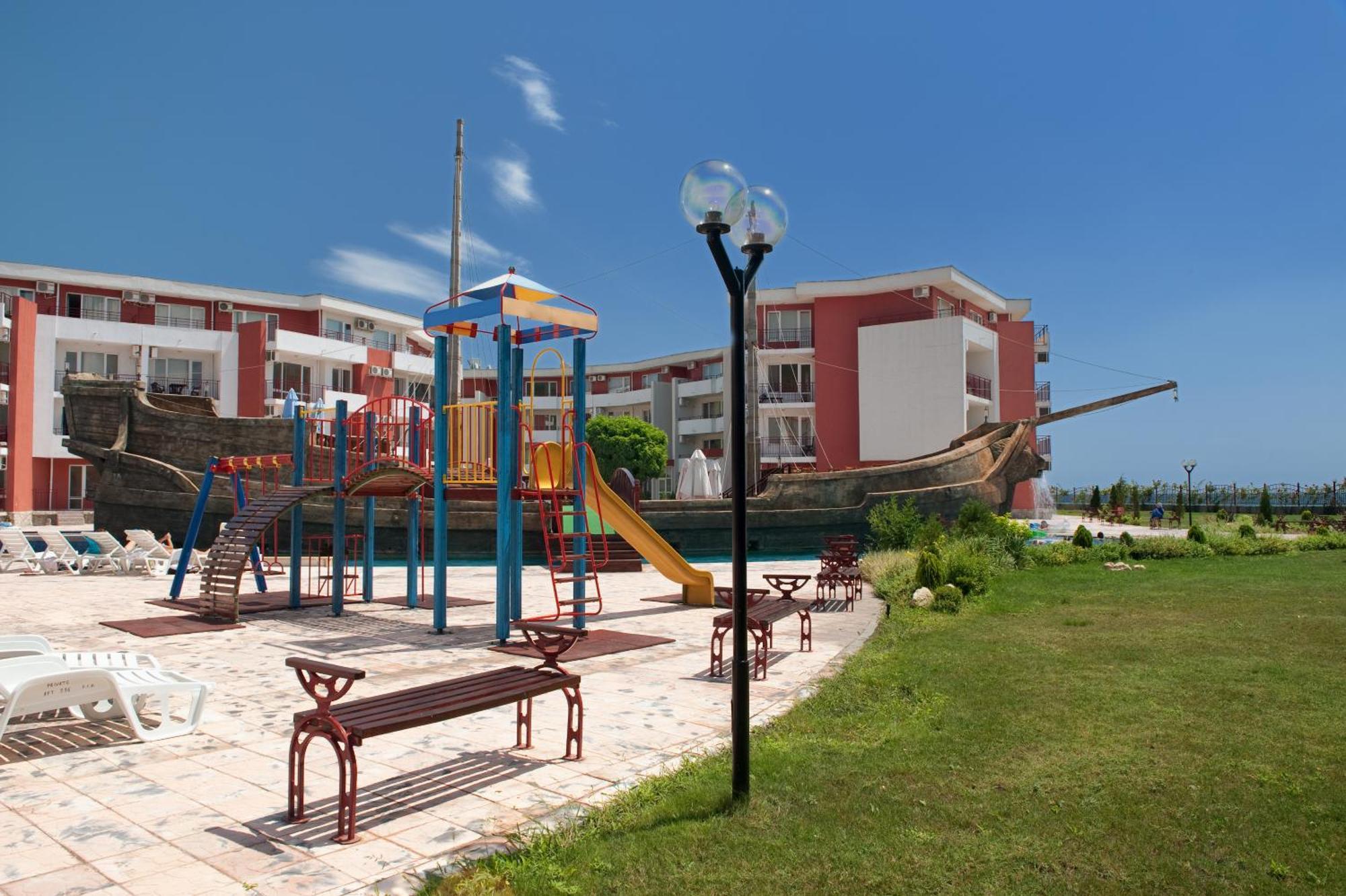 Privilege Beach Apartments Sveti Vlas Exterior foto